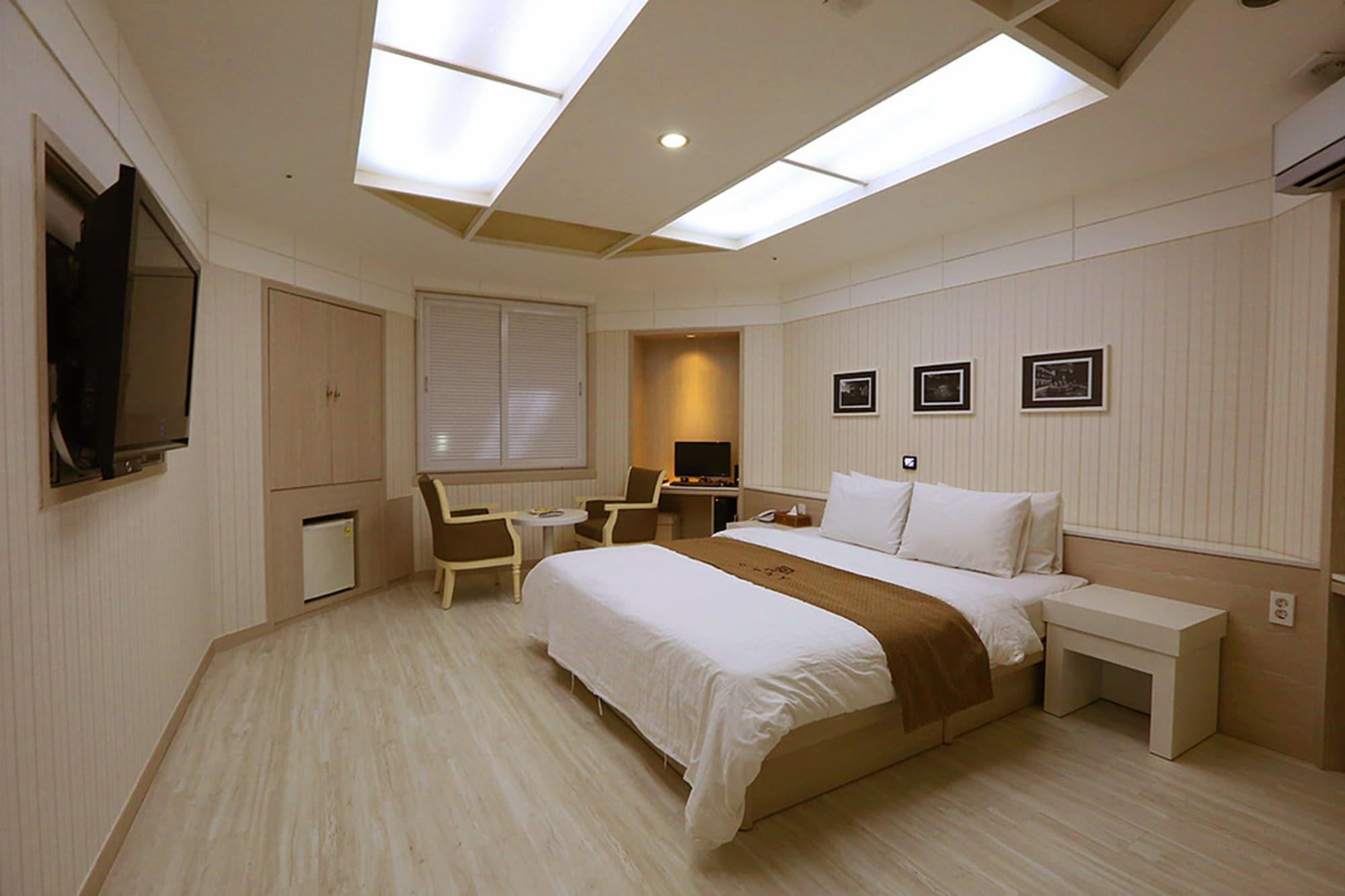 Bucheon Hotel Экстерьер фото