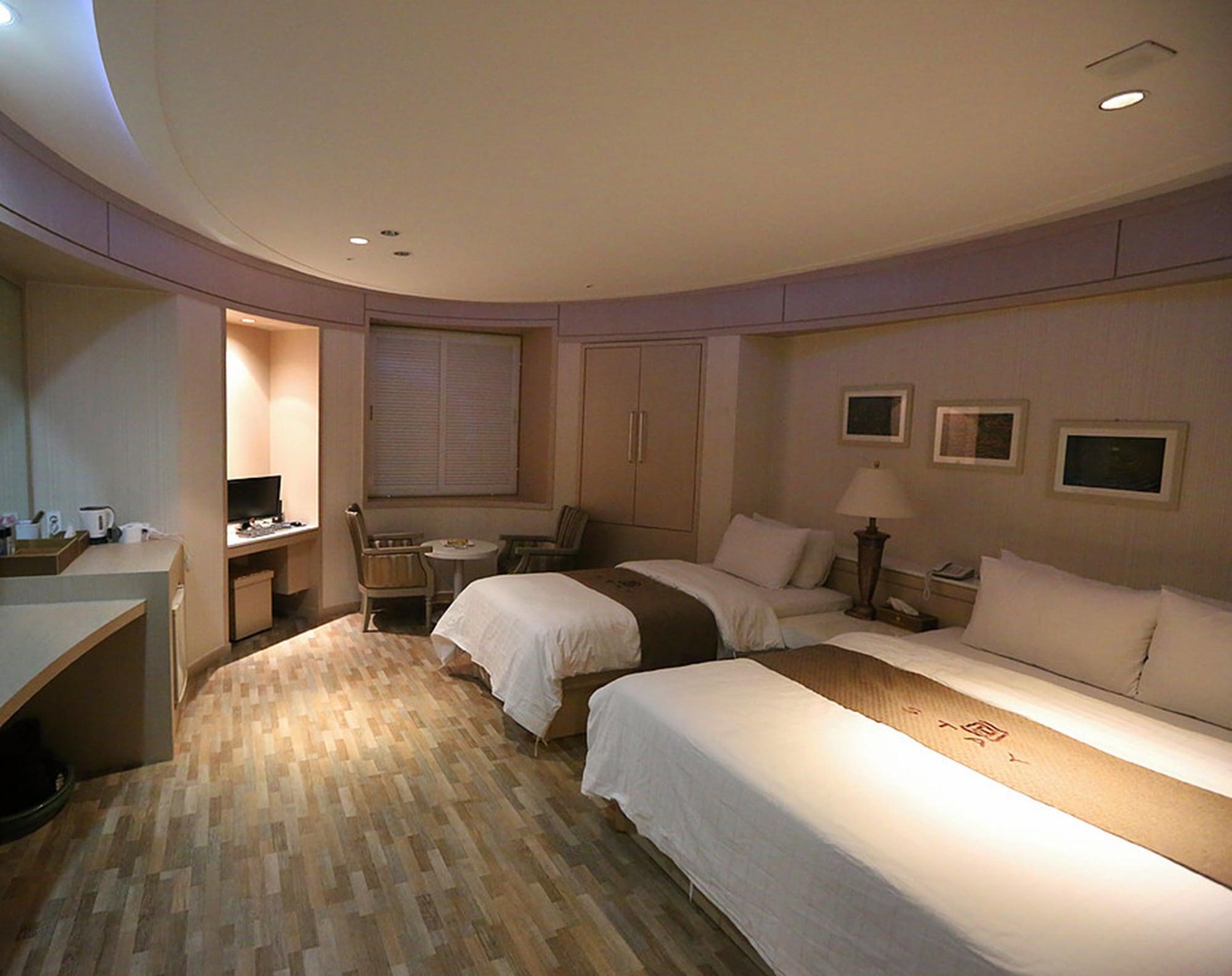 Bucheon Hotel Экстерьер фото