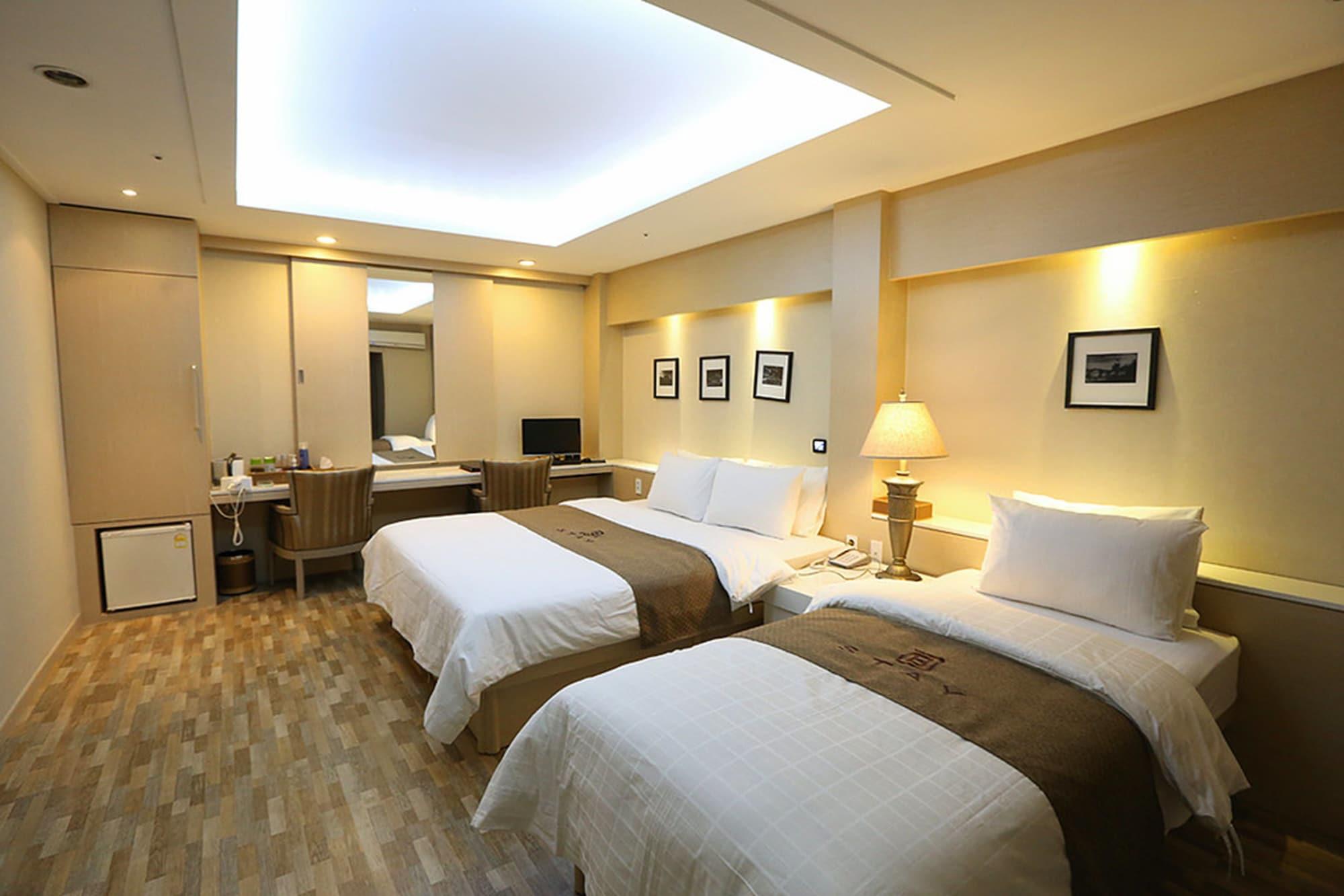 Bucheon Hotel Экстерьер фото