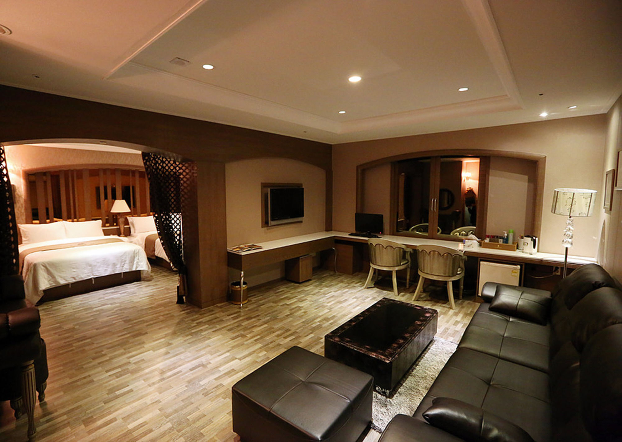 Bucheon Hotel Экстерьер фото